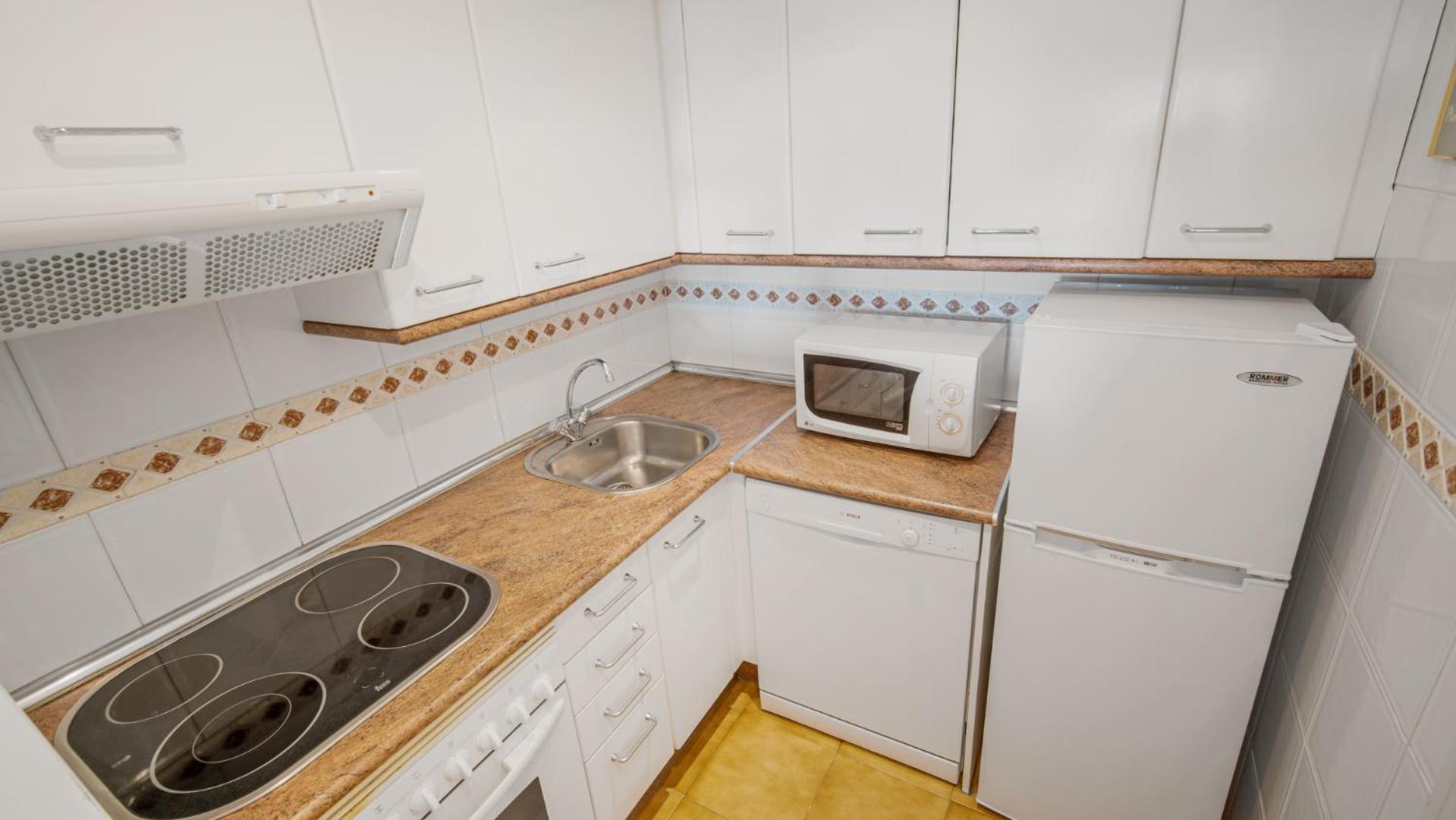 1 Bedroom Apartment, With Sea Views, In Medina Garden - Puerto Banus ماربيا المظهر الخارجي الصورة