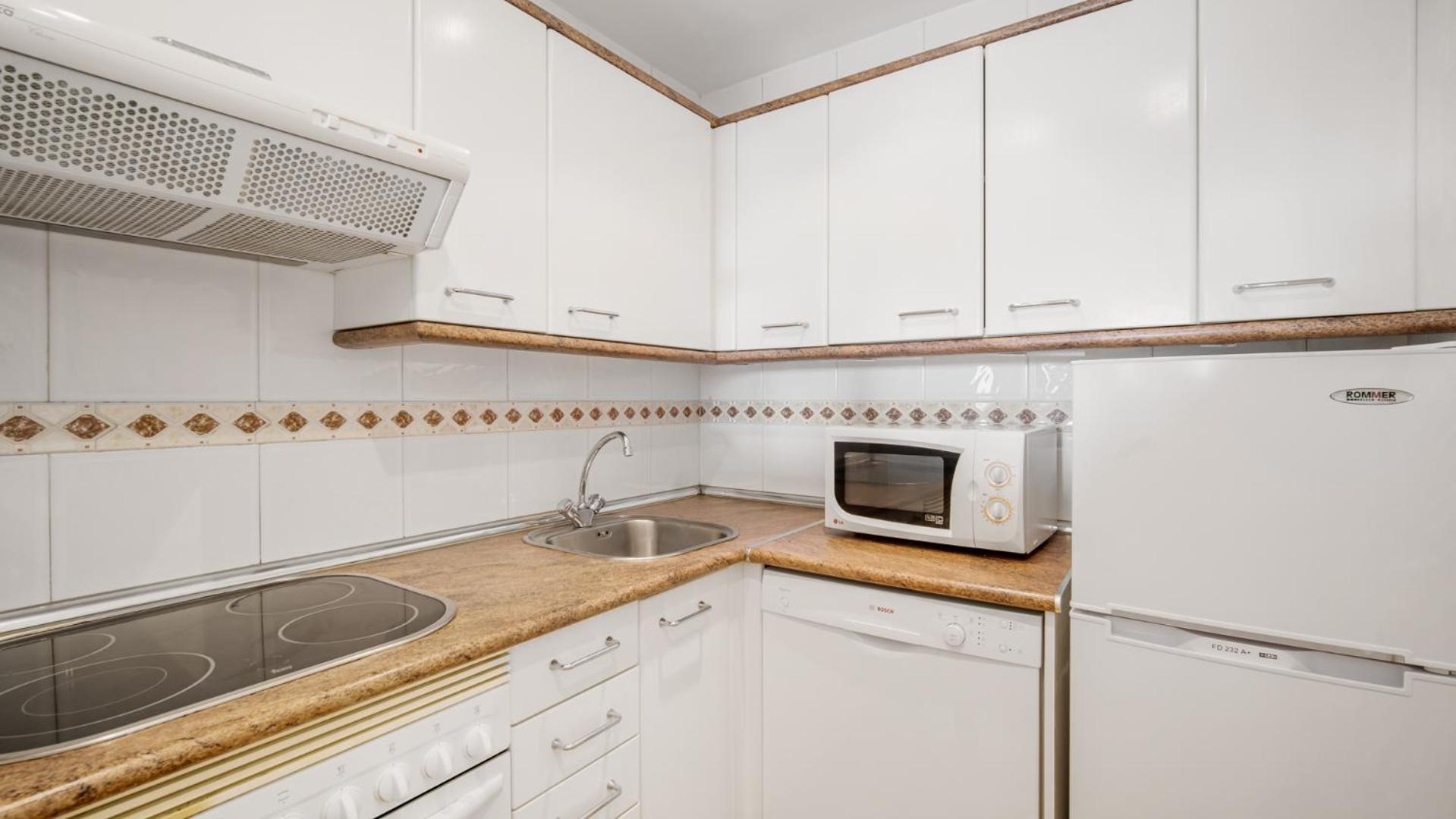 1 Bedroom Apartment, With Sea Views, In Medina Garden - Puerto Banus ماربيا المظهر الخارجي الصورة
